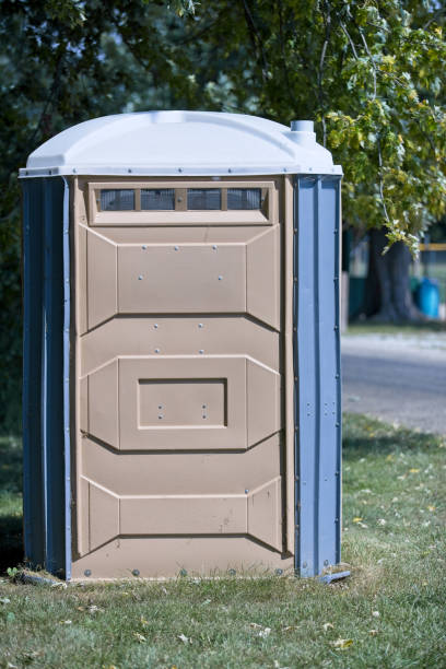 Best Portable restroom trailer rental  in Milton, WA